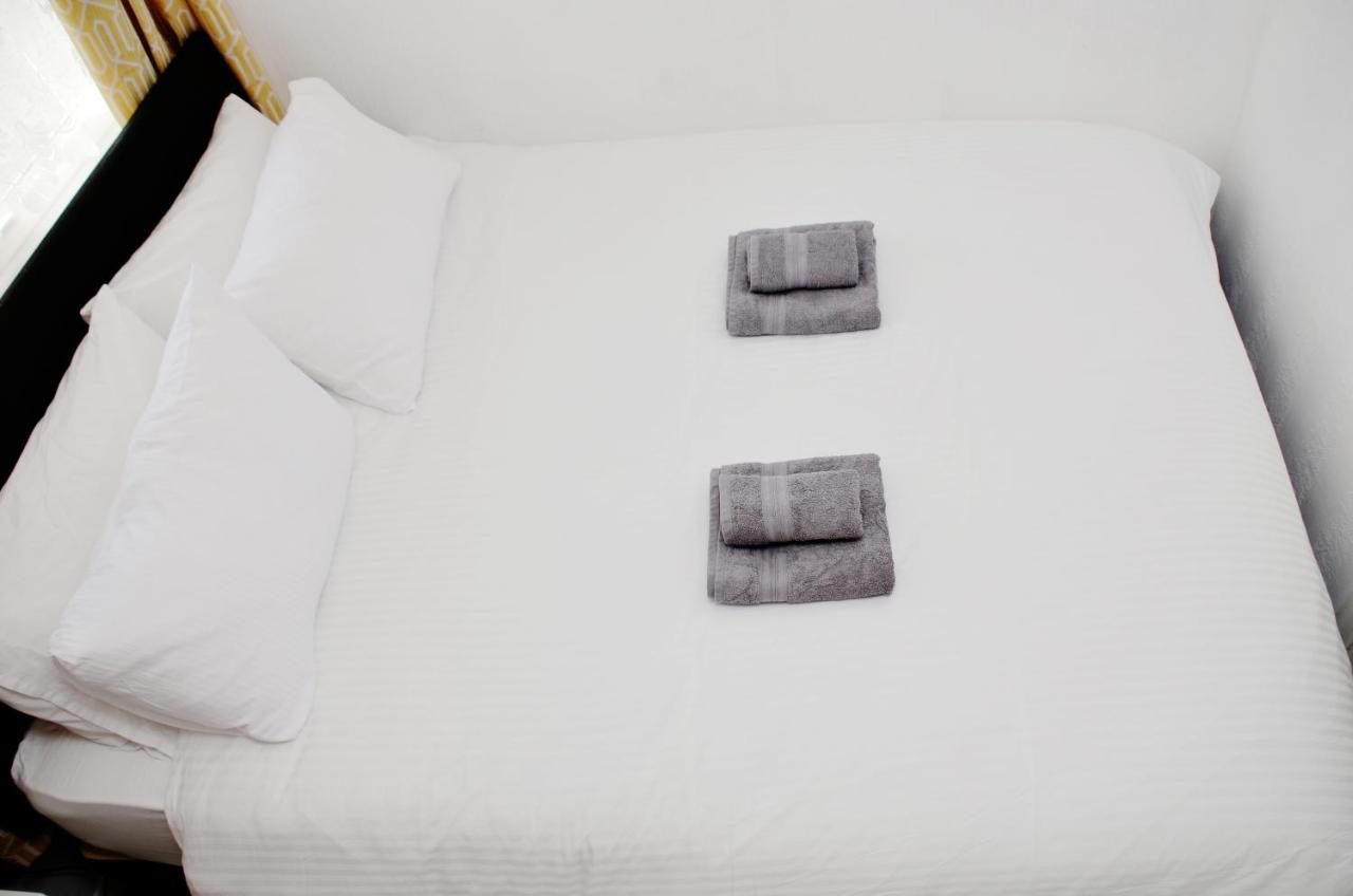 Sm Dreams Unlimited Serviced Accommodation- Stanwell-Staines-Heathrow Zewnętrze zdjęcie