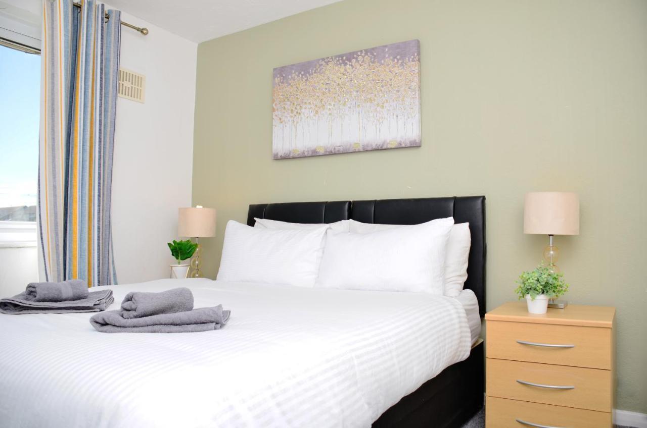Sm Dreams Unlimited Serviced Accommodation- Stanwell-Staines-Heathrow Zewnętrze zdjęcie